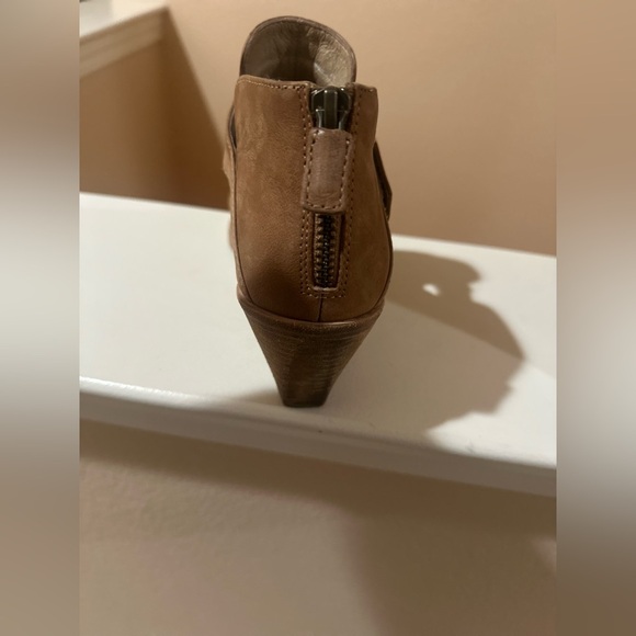 Women’s Eileen Fisher Ives‎ Tan Bootie. Size 7.5. - Picture 5 of 12